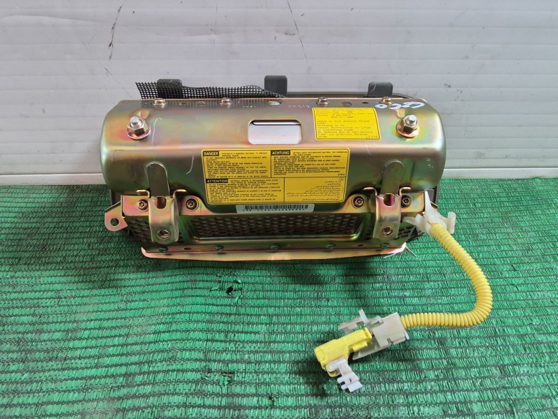 Recambio de airbag delantero derecho para toyota celica coupé (_t20_) 1.8 i 16v (at200/st) referencia OEM IAM   