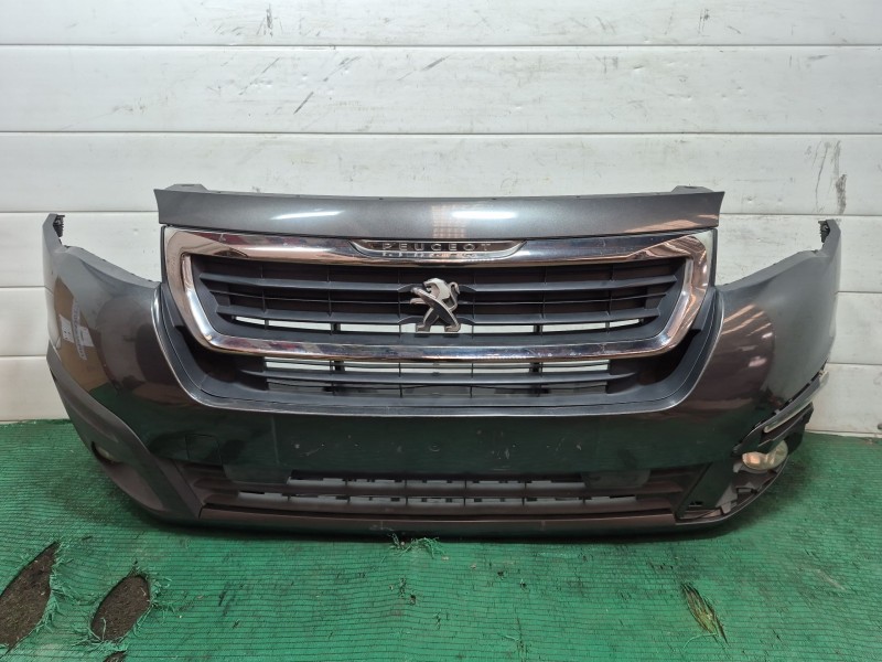 Recambio de paragolpes delantero para peugeot partner tepee 1.6 bluehdi 100 referencia OEM IAM   