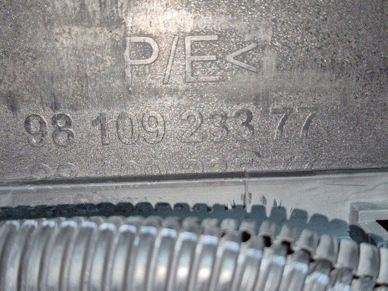 Recambio de paragolpes delantero para peugeot partner tepee 1.6 bluehdi 100 referencia OEM IAM   