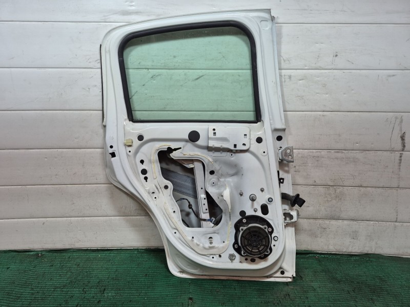 Recambio de puerta trasera izquierda para citroën c3 ii (sc_) 1.2 vti 82 referencia OEM IAM   