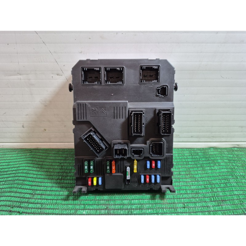 Recambio de caja reles / fusibles para citroën xsara picasso (n68) 1.6 referencia OEM IAM 9653667580 S118085320E BSIE0100