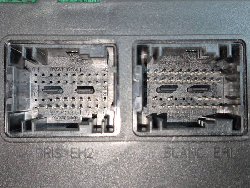 Recambio de caja reles / fusibles para citroën xsara picasso (n68) 1.6 referencia OEM IAM 9653667580 S118085320E BSIE0100