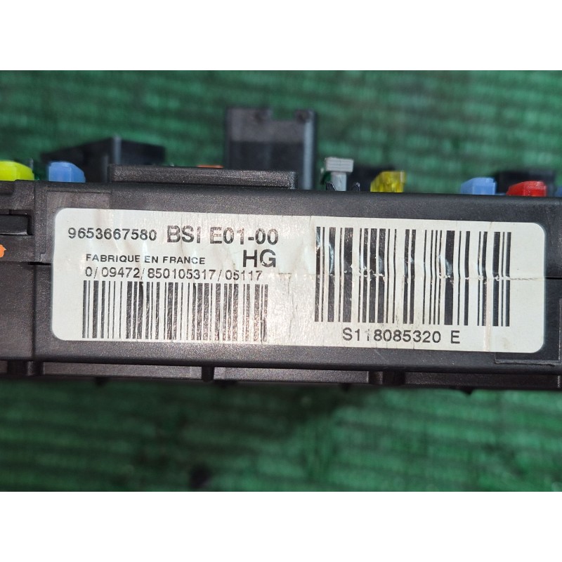 Recambio de caja reles / fusibles para citroën xsara picasso (n68) 1.6 referencia OEM IAM 9653667580 S118085320E BSIE0100