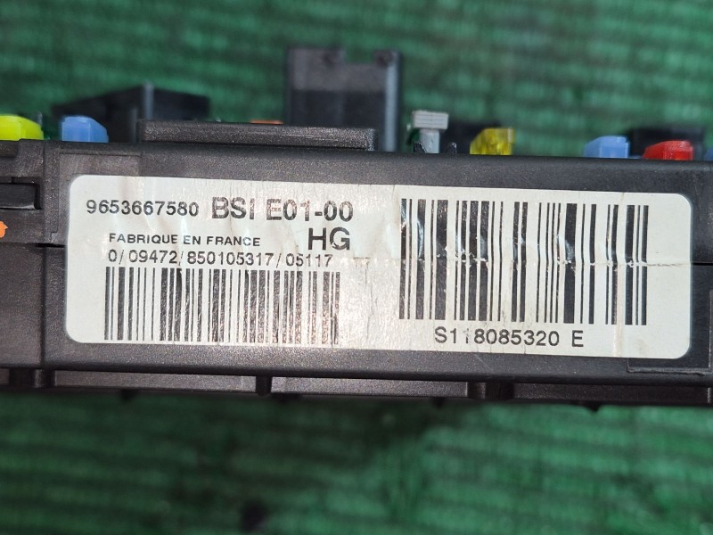 Recambio de caja reles / fusibles para citroën xsara picasso (n68) 1.6 referencia OEM IAM 9653667580 S118085320E BSIE0100