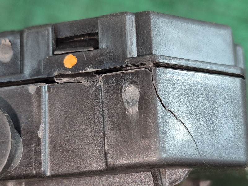 Recambio de caja reles / fusibles para citroën xsara picasso (n68) 1.6 referencia OEM IAM 9653667580 S118085320E BSIE0100