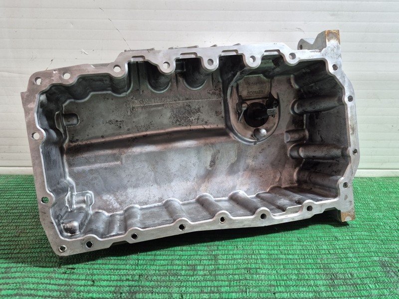 Recambio de carter para volkswagen passat b6 (3c2) 2.0 tdi 16v referencia OEM IAM   