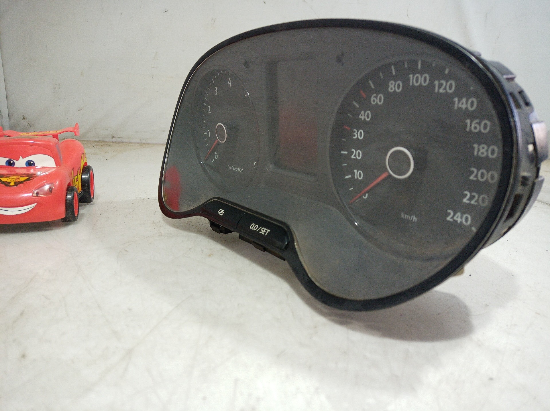6R0920860J COMPTEUR DE VITESSE TABLEAU DE BORD / 6R0920860 / 6R0920860J / 389760 - Photo 4/10