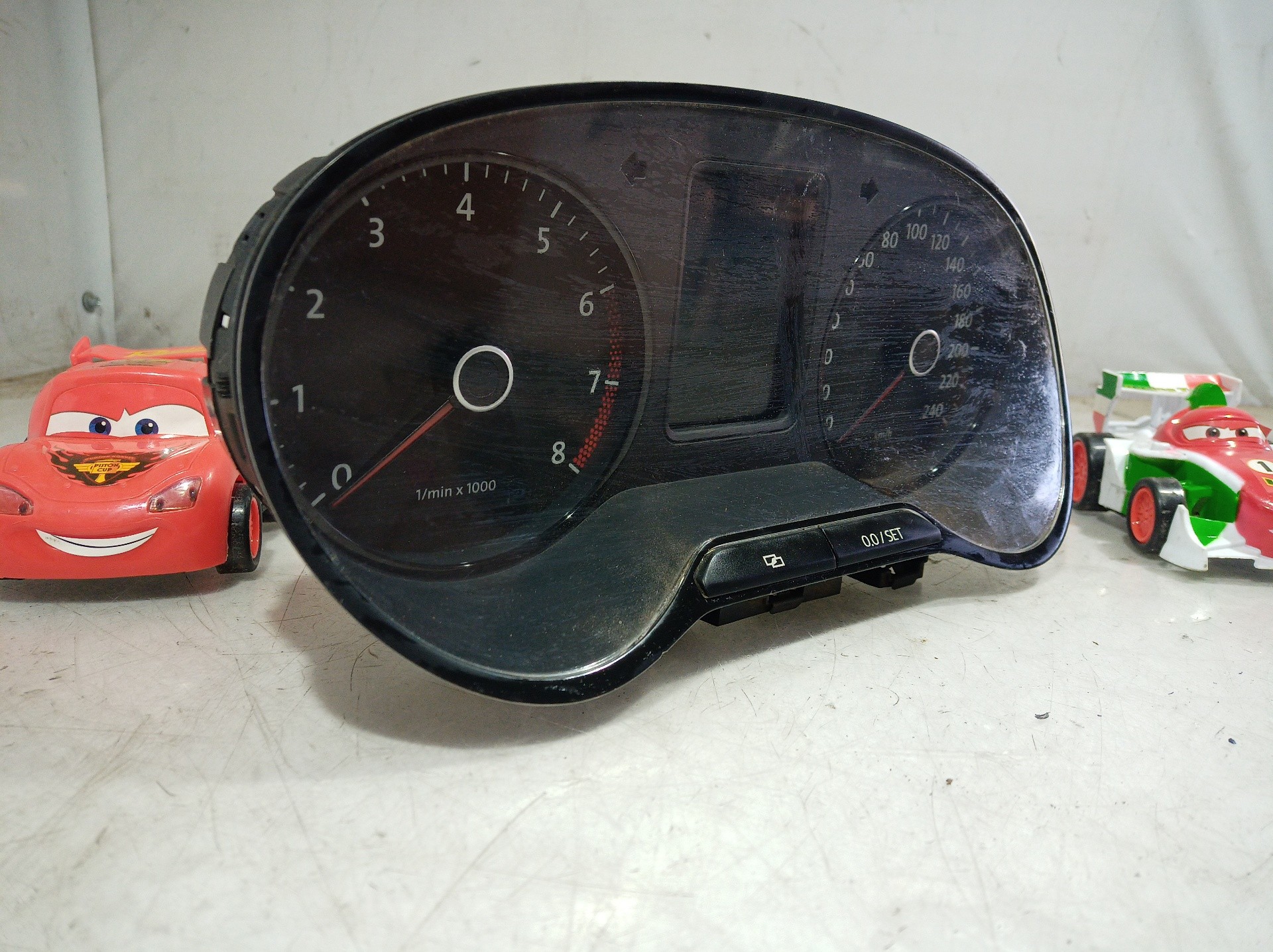 6R0920860J COMPTEUR DE VITESSE TABLEAU DE BORD / 6R0920860 / 6R0920860J / 389760 - Photo 2/10