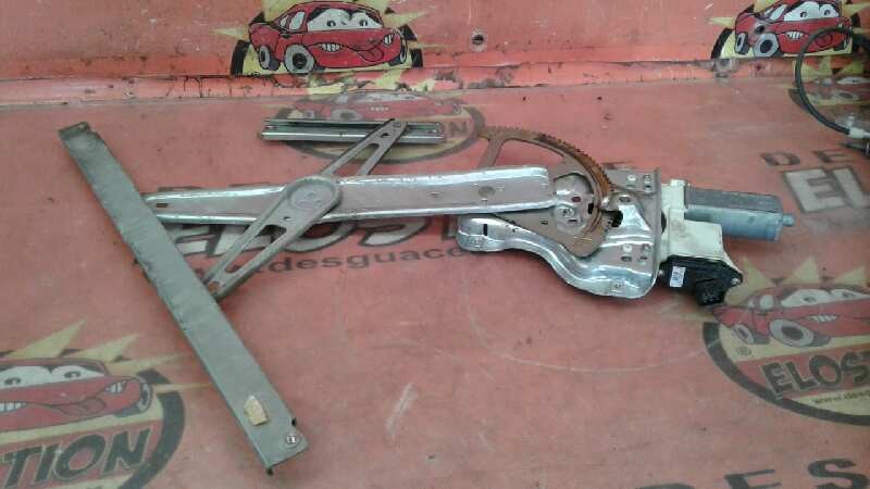 LEVE GLACE AVANT DROIT / 421572 POUR TOYOTA COROLLA E12 2.0 D-4D LINEA SOL BER - Photo 1/6