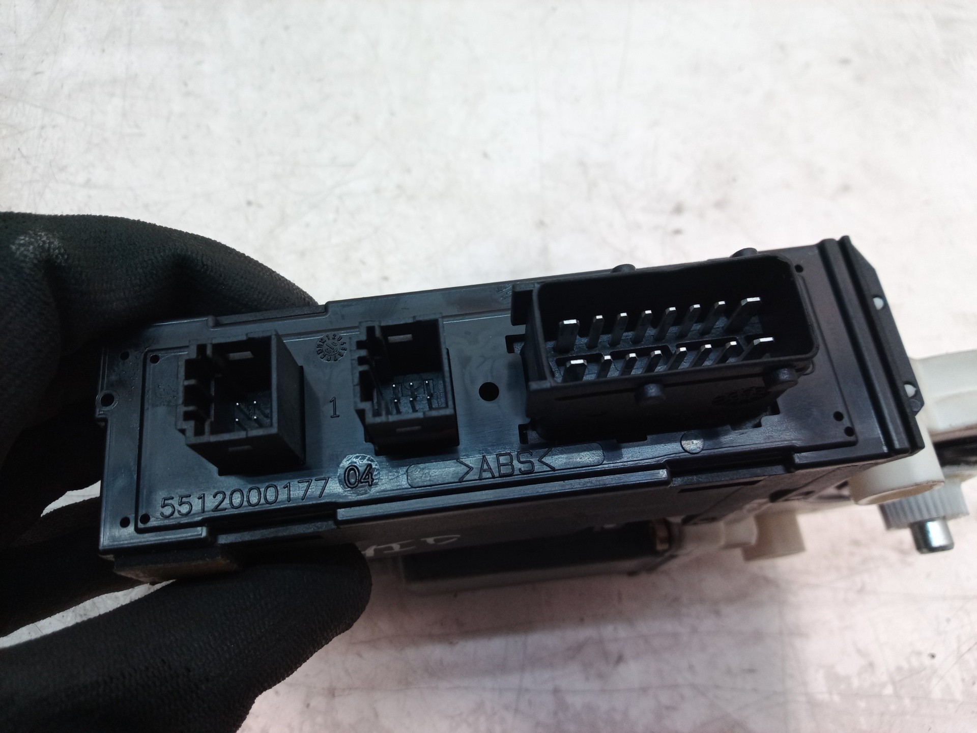 991712203 MOTEUR LÈVE VITRE ARRIÈRE DROITE / 991712203 / 991712203 / 777367 POUR - Photo 2/8