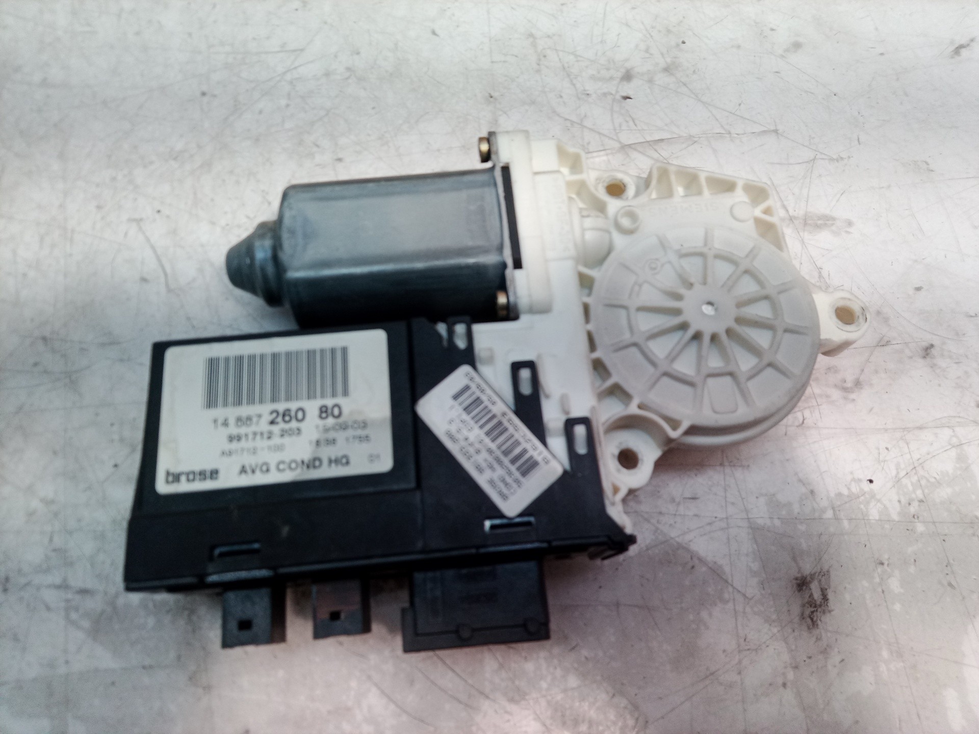 991712203 MOTEUR LÈVE VITRE ARRIÈRE DROITE / 991712203 / 991712203 / 777367 POUR - Photo 3/8