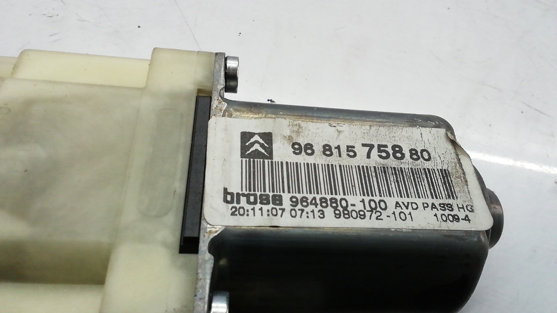9681575880 LEVE GLACE AVANT DROIT / 9681575880 / 9681575880 / 701279 POUR CITROË - Photo 2/8