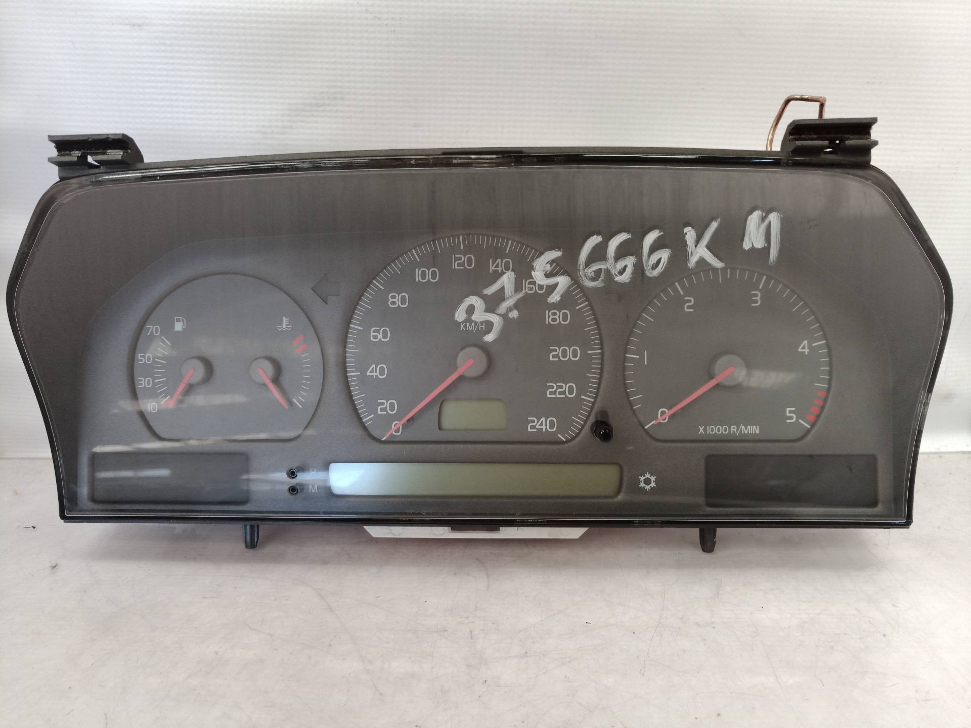 9168386 COMPTEUR DE VITESSE TABLEAU DE BORD / 69794700 / 9168386 / 668646 POUR V - Photo 1/7