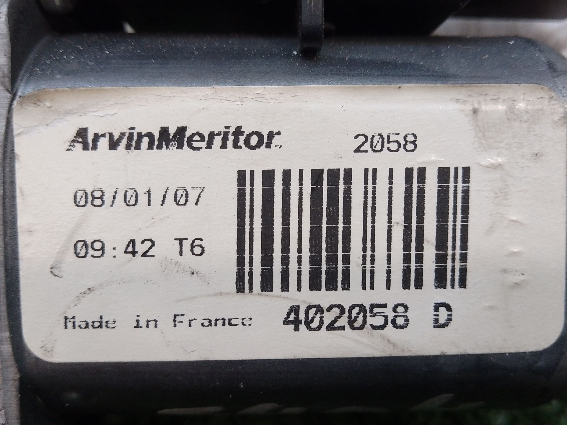 402058D MOTEUR LÈVE VITRE ARRIÈRE DROITE / 440850C / 403951A7 / 811952 POUR KIA - Photo 2/6